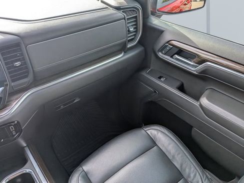 Used 2022 Chevrolet Silverado 1500 LT w/ Z71 Off-Road Package image 17