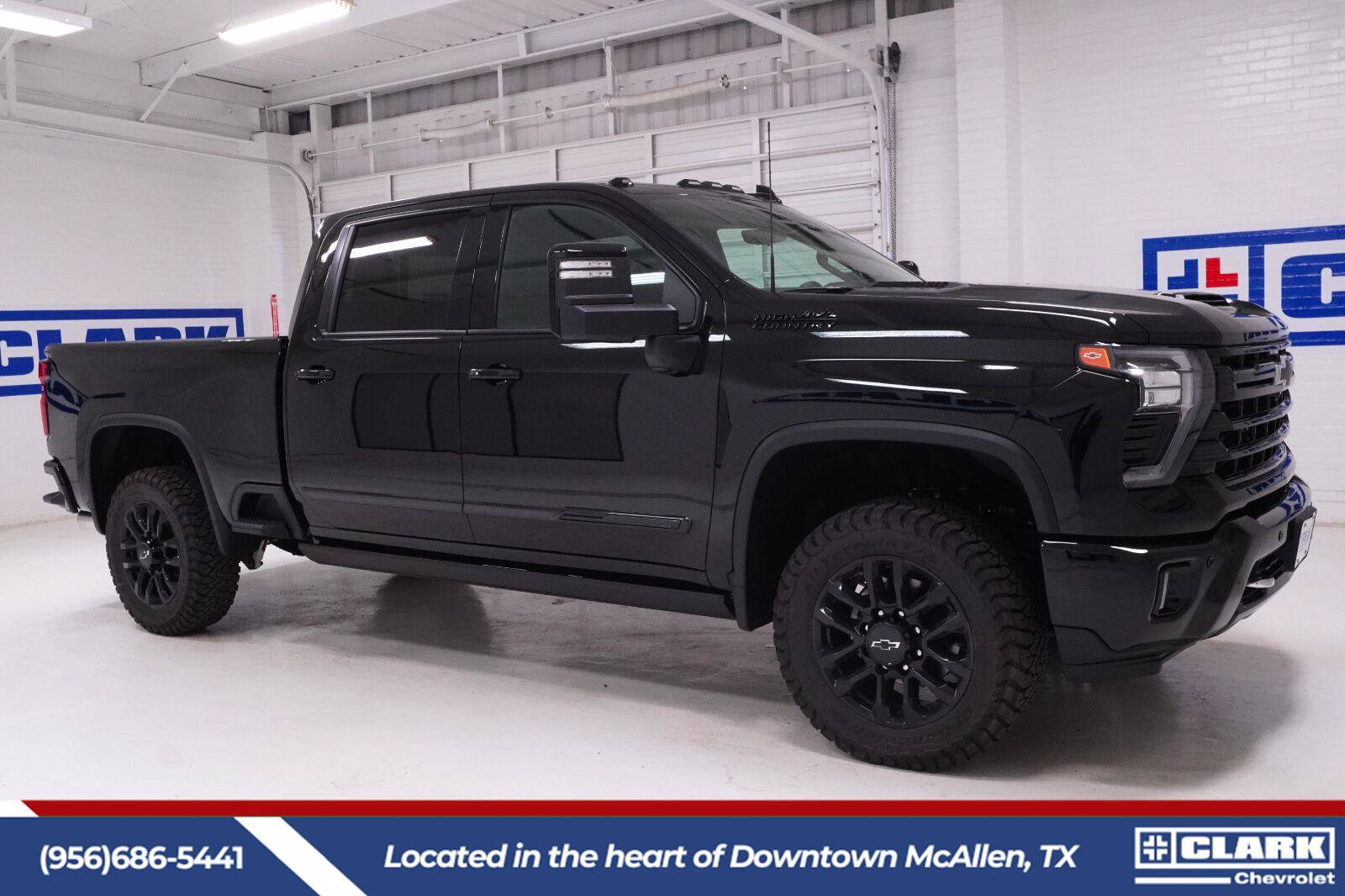 New 2026 Chevrolet Silverado 2500 High Country w/ High Country Premium Package AWD/4WD image 5