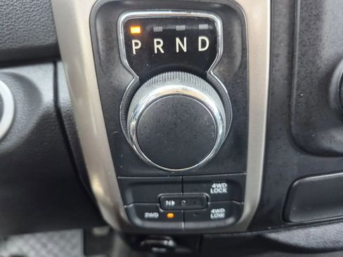 Used 2017 RAM 1500 Classic SLT AWD/4WD image 25