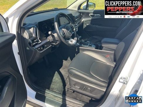 Used 2024 Kia Sportage EX FWD image 11
