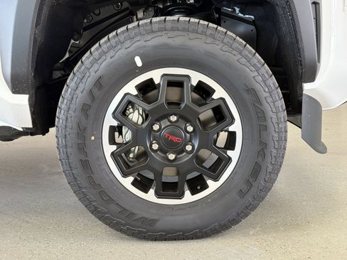 New 2025 Toyota Tacoma TRD Off-Road AWD/4WD image 50