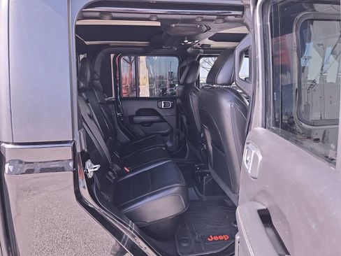 Used 2020 Jeep Gladiator Overland image 26