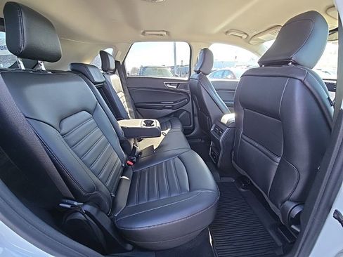 Used 2024 Ford Edge SEL w/ Convenience Package image 46
