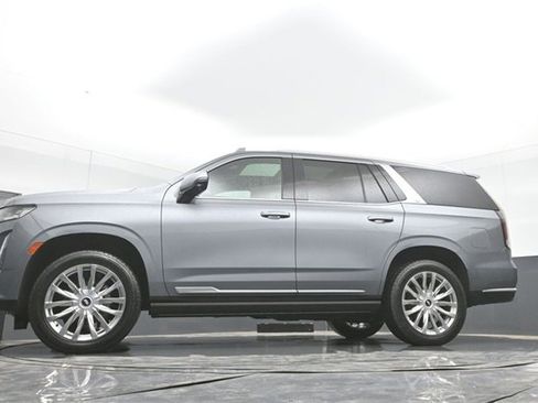 Used 2021 Cadillac Escalade Premium Luxury w/ Driver Assist Tech Package image 52