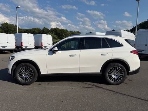 Used 2026 Mercedes-Benz GLC 300 4MATIC image 4