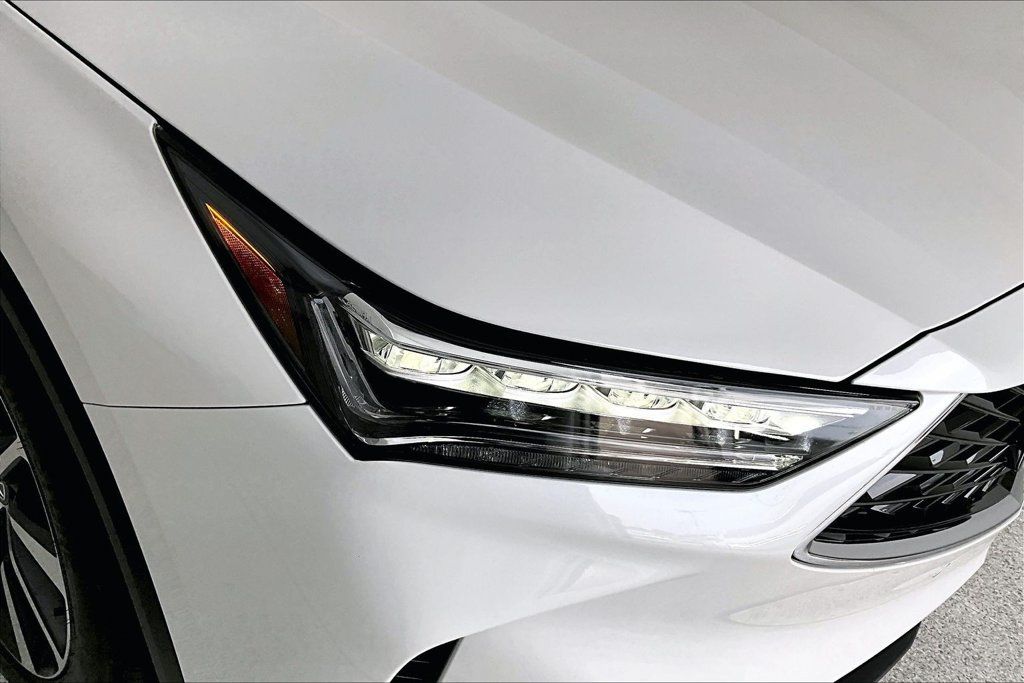 Certified 2026 Acura MDX w/ Technology Package FWD image 40
