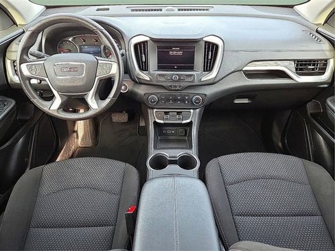 Used 2024 GMC Terrain SLE image 14