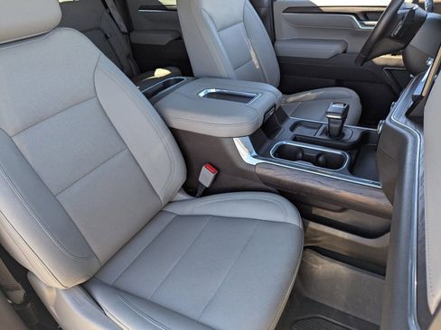 Used 2022 GMC Sierra 1500 SLT w/ SLT Premium Plus Package image 11