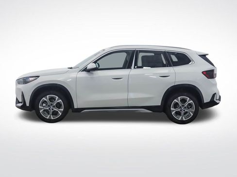 Used 2025 BMW X1 xDrive28i w/ Convenience Package AWD/4WD image 3