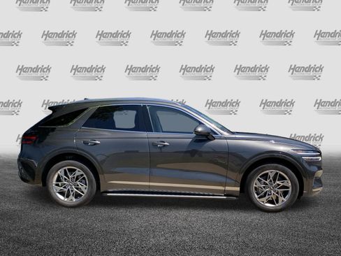 Used 2025 Genesis GV70 2.5T w/ Advanced Package AWD/4WD image 11