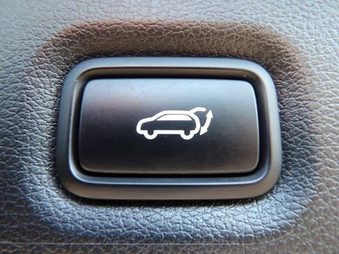 Used 2019 Hyundai Santa Fe AWD image 26