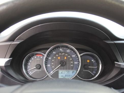 Used 2015 Toyota Corolla LE image 20