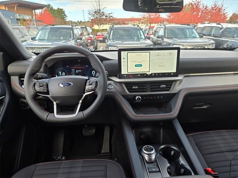 New 2026 Ford Explorer ST-Line w/ ST-Line Street Pack image 10