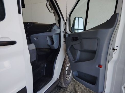 Used 2019 Ford Transit 350 XL RWD image 10