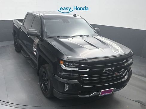 Used 2017 Chevrolet Silverado 1500 LTZ Z71 w/ Realtree Edition AWD/4WD image 19