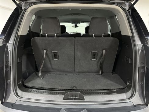 Used 2018 GMC Acadia SLE w/ LPO, Floor Liner Package image 24