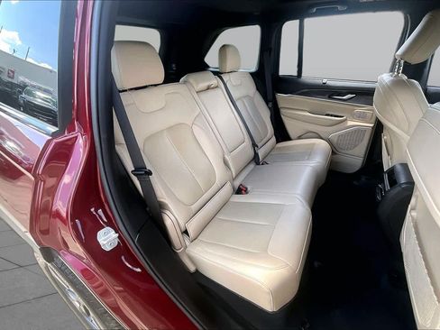 Used 2022 Jeep Grand Cherokee Limited 4xe w/ Luxury Tech Group II AWD/4WD image 20