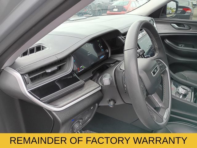 Used 2022 Jeep Grand Cherokee Limited 4xe w/ Luxury Tech Group II AWD/4WD image 11