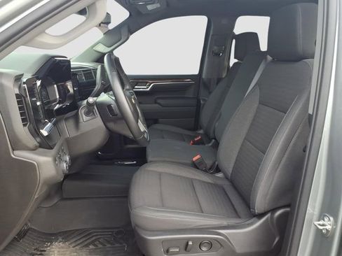 Used 2023 Chevrolet Silverado 1500 LT w/ Z71 Off-Road Package image 16