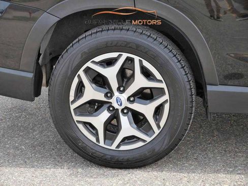 Used 2020 Subaru Forester Premium image 9