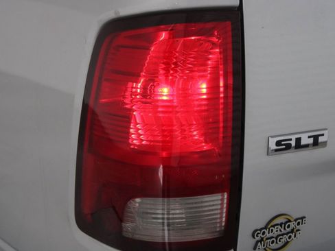 Used 2017 RAM 1500 Classic SLT AWD/4WD image 43