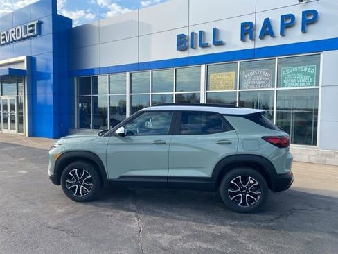 Used 2025 Chevrolet TrailBlazer ACTIV w/ Convenience Package image 2