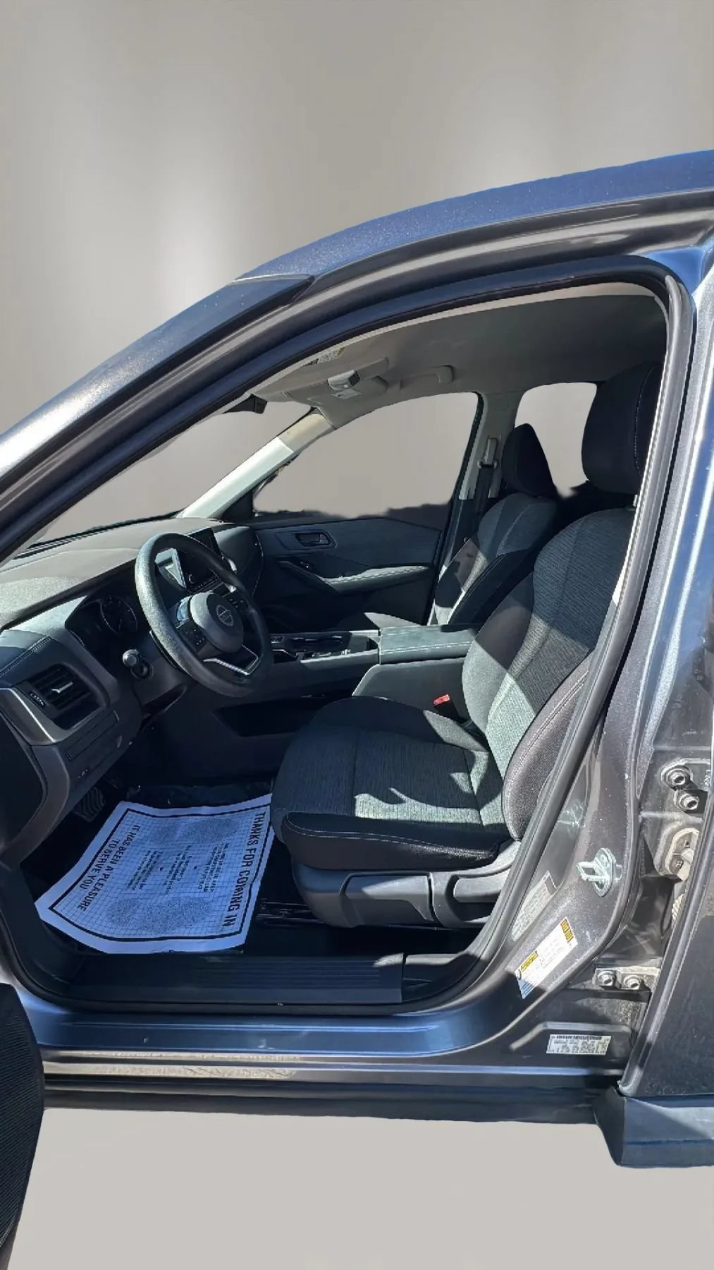 Used 2021 Nissan Rogue S FWD image 9