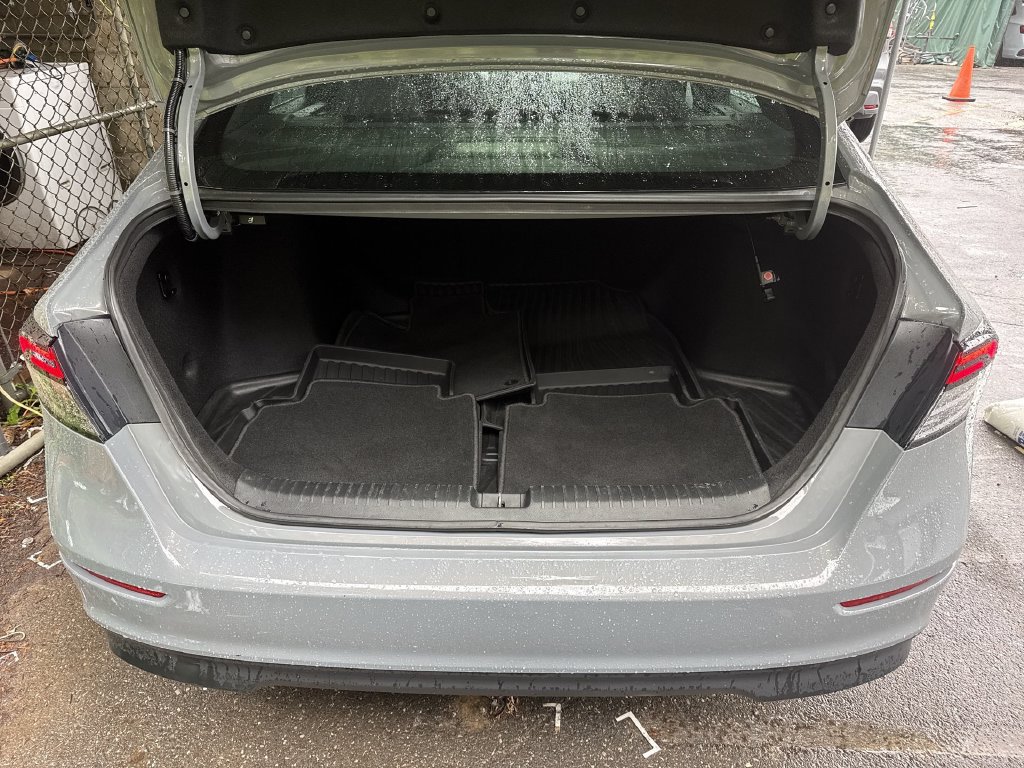 Used 2025 Honda Accord Sport image 13