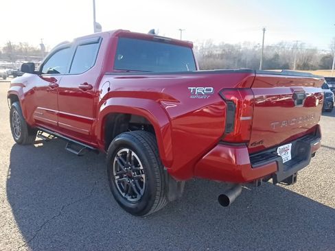 Used 2024 Toyota Tacoma TRD Sport image 5