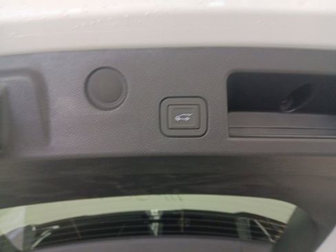 New 2026 GMC Terrain Elevation w/ Elevation Premium Package AWD/4WD image 23
