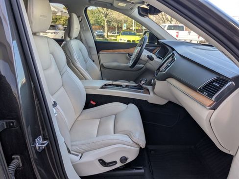 Used 2020 Volvo XC90 T6 Inscription image 24