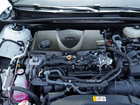 Used 2025 Toyota Camry LE FWD image 36