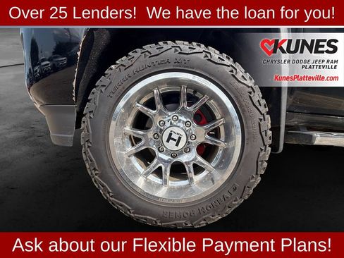 Used 2015 GMC Sierra 2500 SLT w/ Duramax Plus Package AWD/4WD image 11