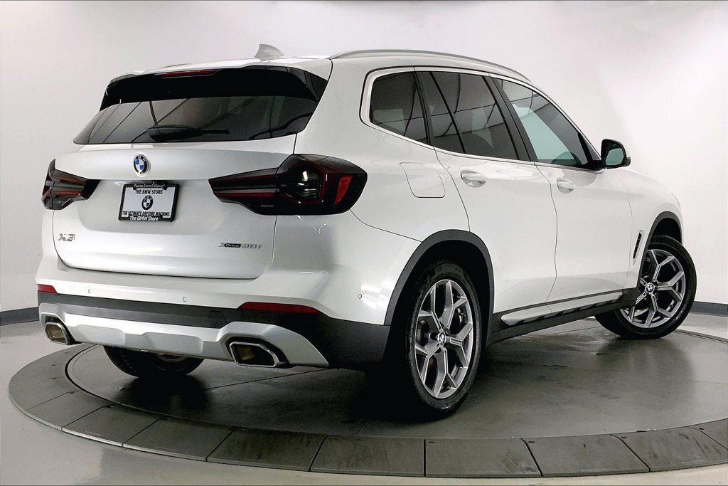Certified 2024 BMW X3 xDrive30i w/ Premium Package AWD/4WD image 12