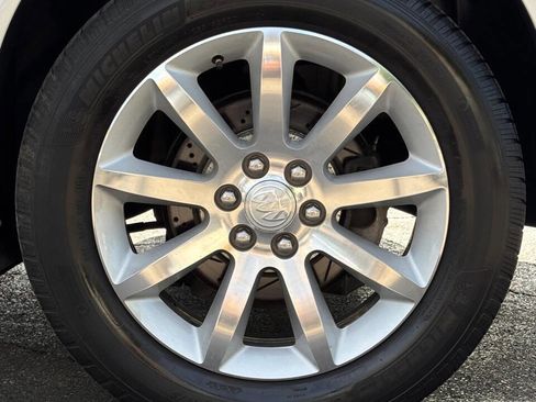 Used 2017 Buick Enclave Premium w/ Experience Buick Package AWD/4WD image 37