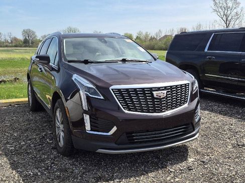 Used 2021 Cadillac XT5 Premium Luxury w/ LPO, Floor Liner Package image 2