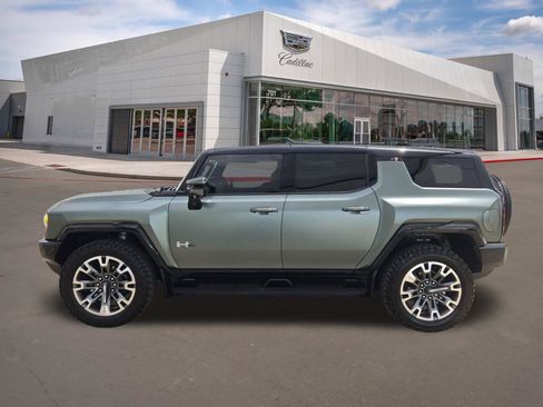 Used 2024 GMC Hummer EV 3X w/ LPO, Illumination Package AWD/4WD image 3