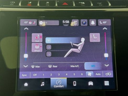 New 2025 Jeep Grand Cherokee Altitude AWD/4WD image 18