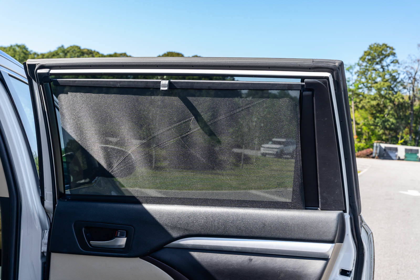 Used 2019 Toyota Highlander XLE FWD image 18