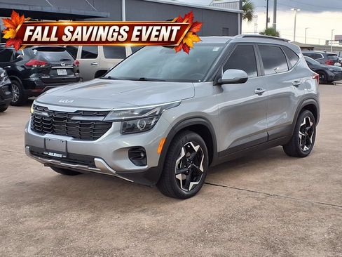 Used 2024 Kia Seltos EX FWD image 3