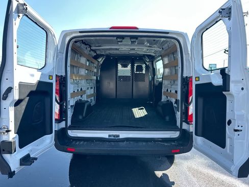 Used 2024 Ford Transit 250 w/ Exterior Upgrade Package image 34