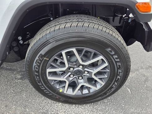 New 2026 Jeep Wrangler Sahara AWD/4WD image 15