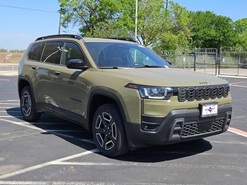 New 2026 Jeep Cherokee Laredo AWD/4WD image 7
