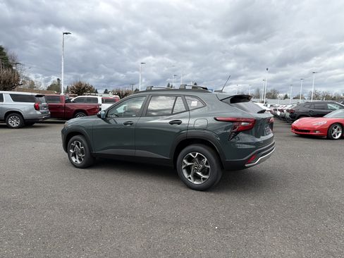 New 2026 Chevrolet Trax LT w/ Driver Confidence Package image 3