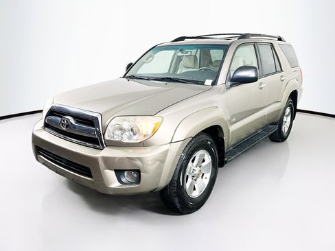 Used 2008 Toyota 4Runner SR5 image 3