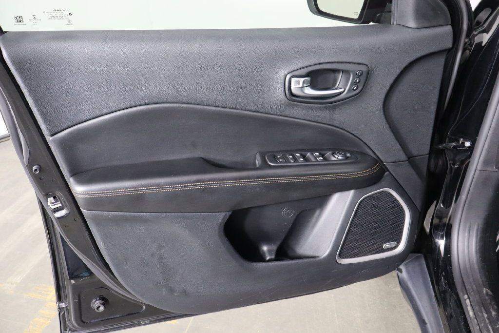 Used 2021 Jeep Compass Limited w/ Sun and Sound Group AWD/4WD image 19