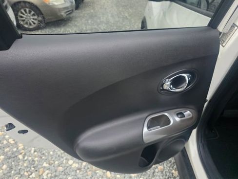 Used 2014 Nissan Juke SL image 19
