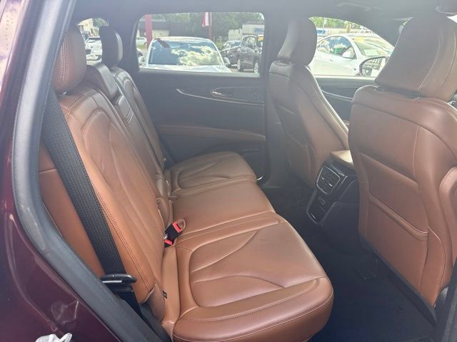 Used 2023 Lincoln Nautilus Reserve w/ Equipment Group 201A AWD/4WD image 18