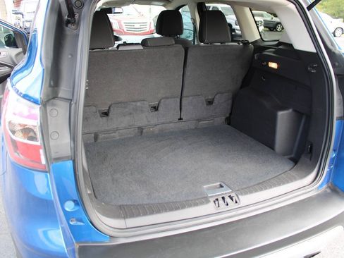 Used 2017 Ford Escape SE AWD/4WD image 37
