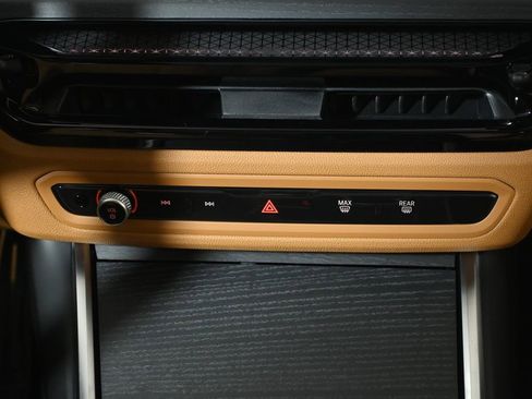 New 2026 BMW 330i xDrive Sedan w/ M Sport Package image 24